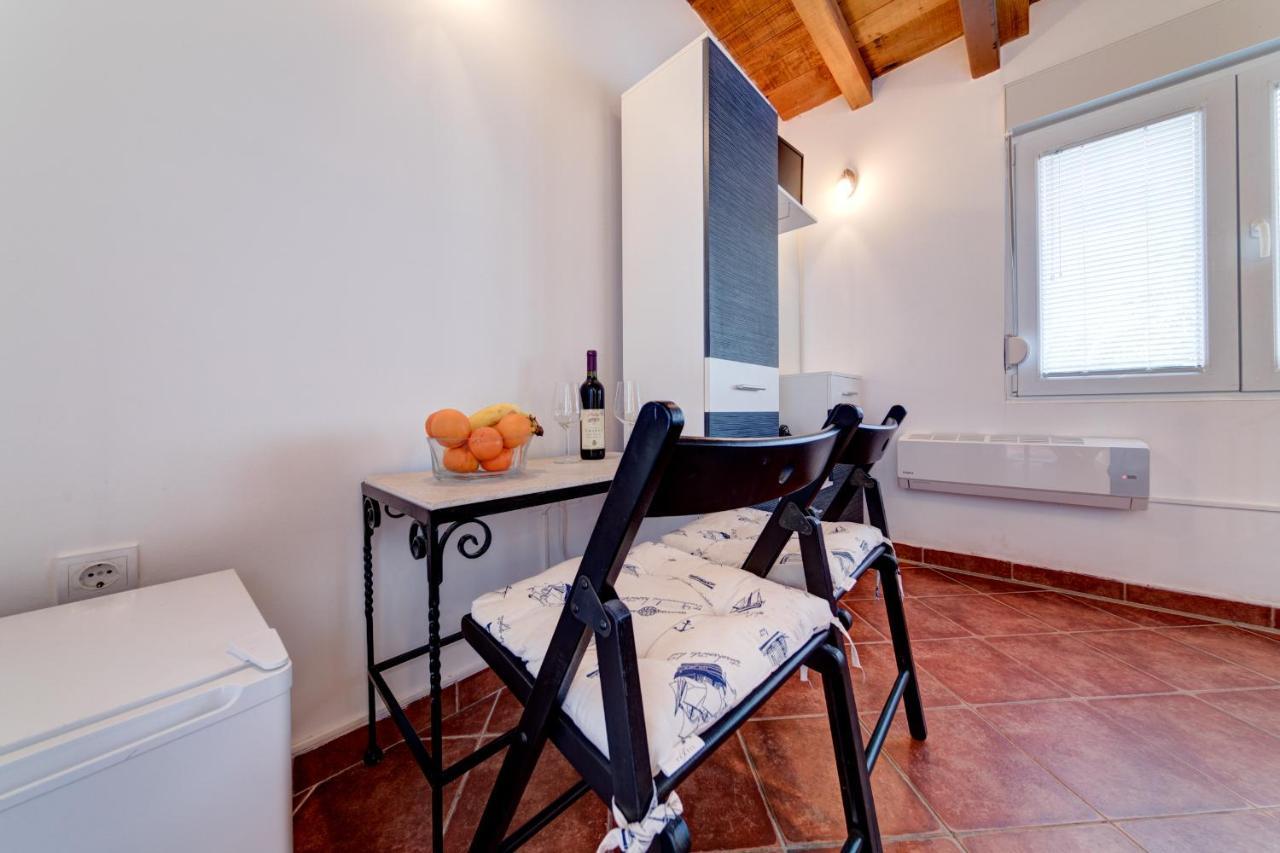 Oasis Seaside Rooms Budva Bagian luar foto